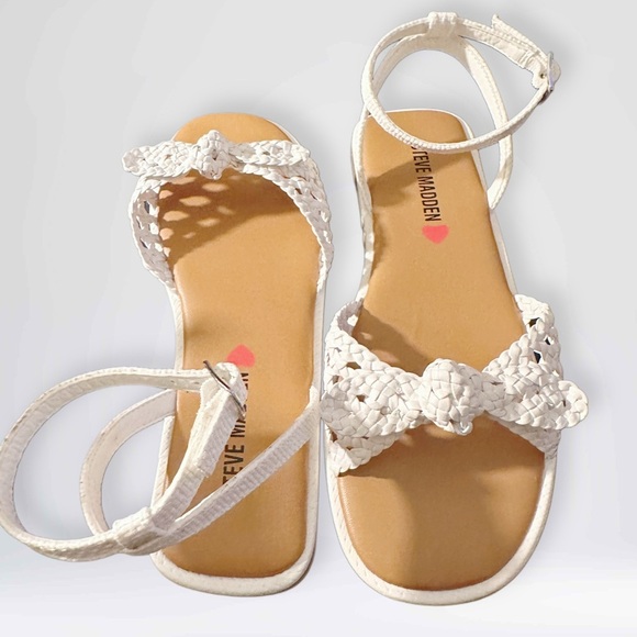 NEW Steve Madden Girl’s Open Toe/Back Raffia Sandals White Size 1 - Picture 12 of 14